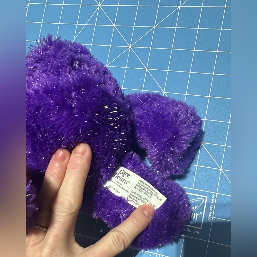 Care Bears 35th Anniversary Rainbow Heart Plush Bear Purple Glitter Limited
2017 - Picture 2 of 4